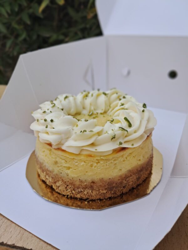 Alternative view of ,PETIT CAKE LIME ( HIGH END )