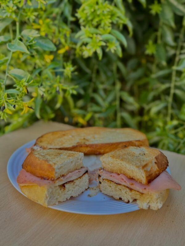 SANDWICHS X 2 CASERO DE PAN DE CAMPO
