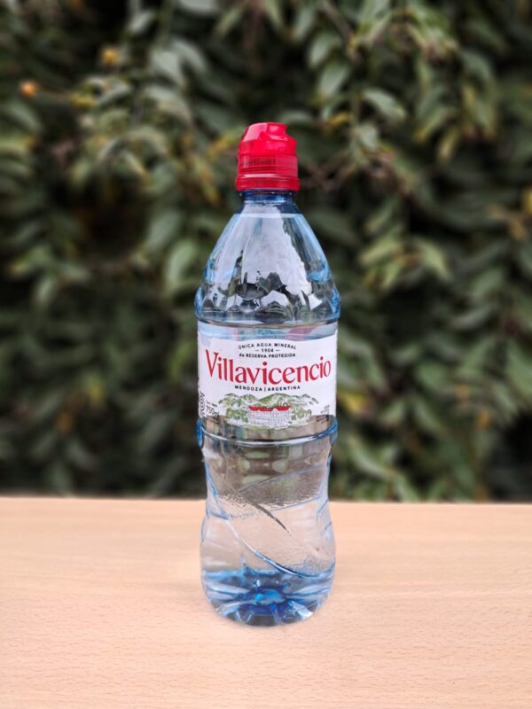 AGUA MINERAL CON PICO VILLAVICENCIO X 750